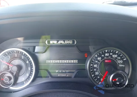 2019 Ram 1500 Big Horn/Lone Star 4X4 5'7 Box z USA, uszkodzony, nr VIN 1C6SRFFT4KN529869